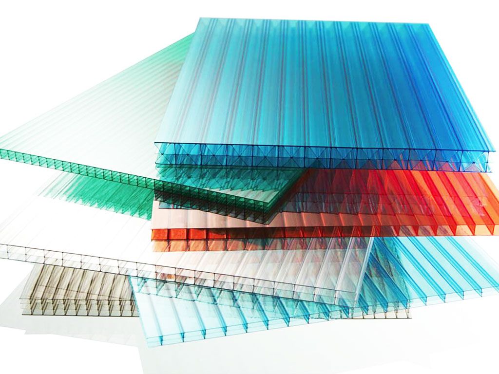 Báo Giá Thi Công Lắp Đặt Mái Che Lấy Sáng Polycarbonate Tại TPHCM
